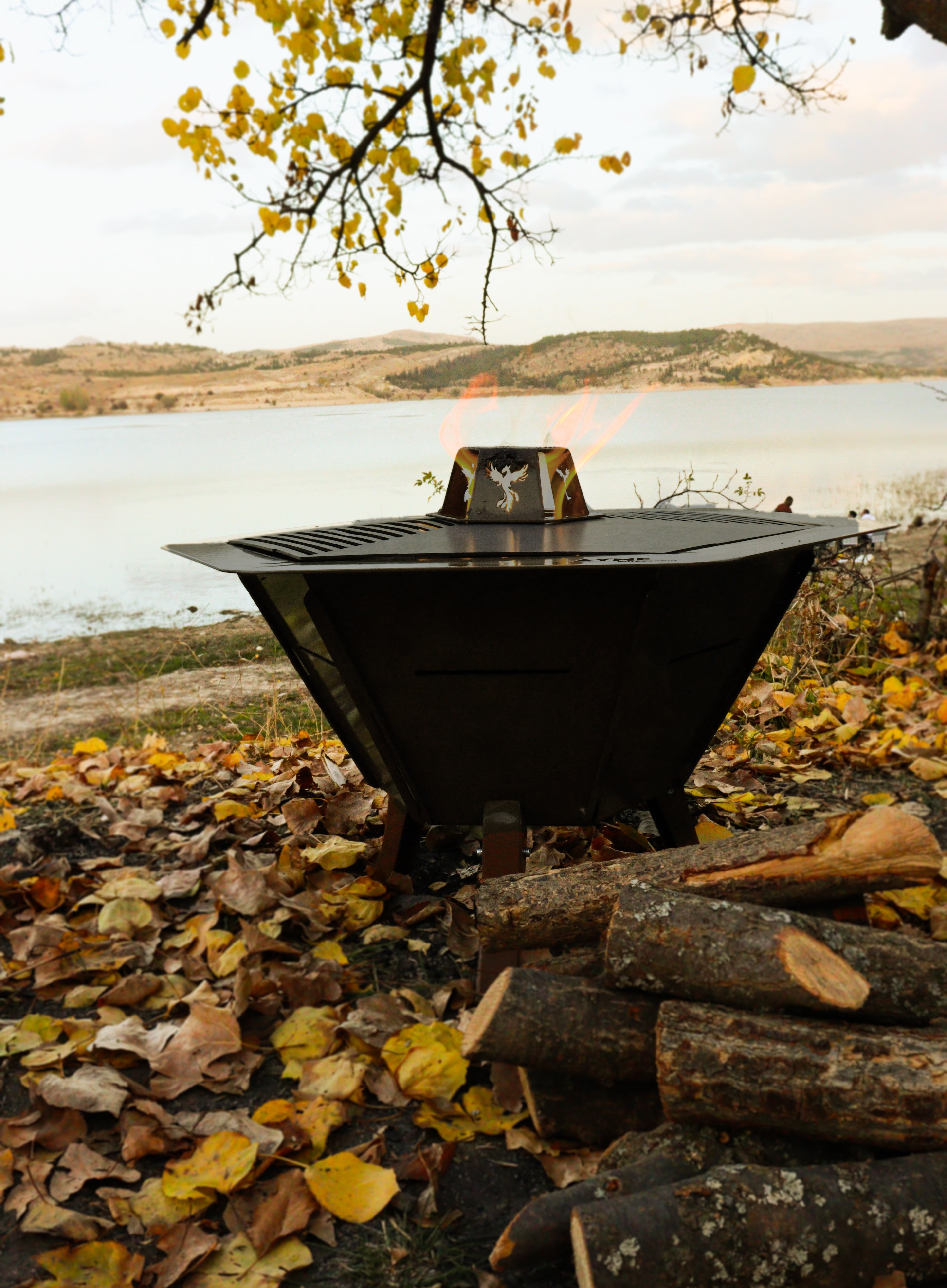61 cm Portable Fire Pit with Grill Grate | Wood, Charcoal & Pellet Burning BBQ Fire Pit | AYME Outdoorium